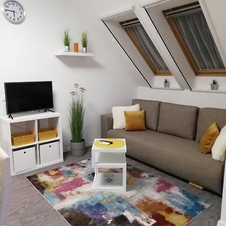شقة إغير  في Salvus Apartman المظهر الخارجي الصورة
